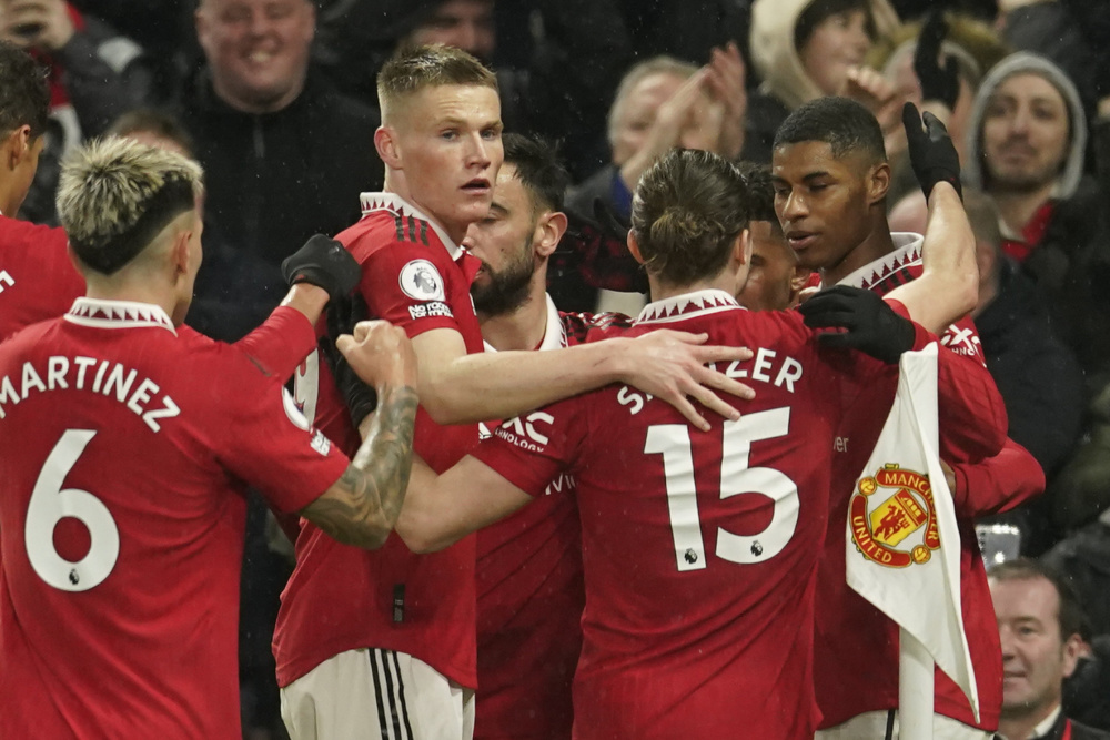 对球员进行 对球员进行